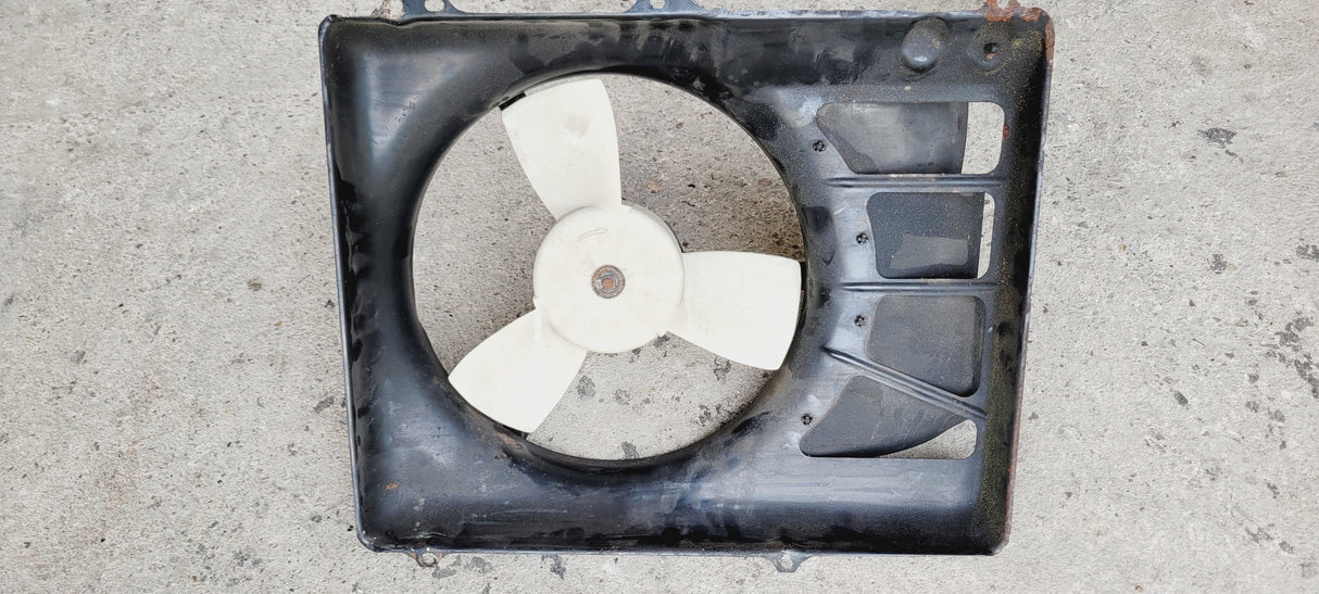 Gebrauchter, originaler Lüftermotor, inkl. Zarge, für Audi S2 3B