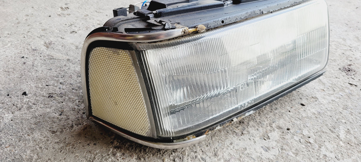 Gebrauchter Frontscheinwerfer (Beifahrerseite) für Audi 200 20V mit Seitenreflektor