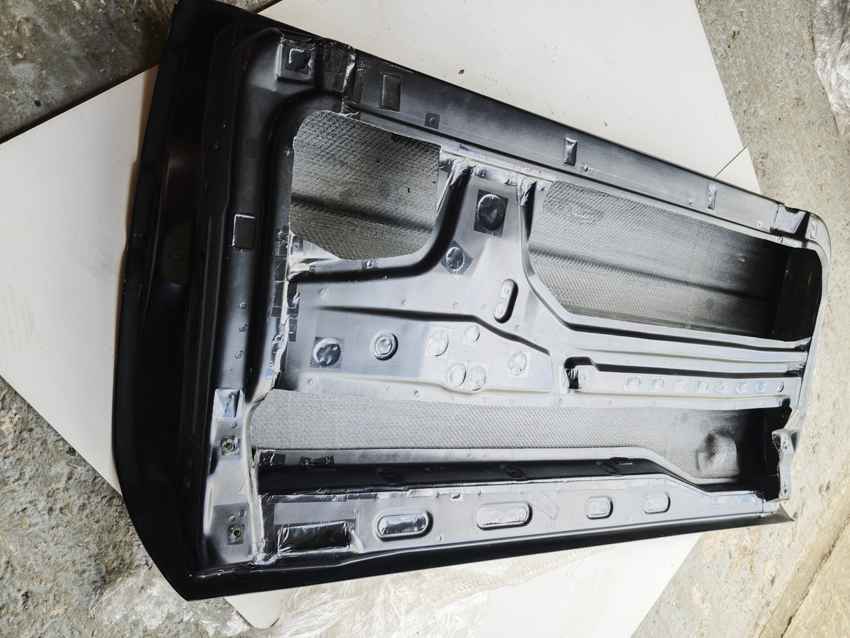 Audi S2 Coupé Carbontür rechts – Sichtcarbon – ultraleicht ca. 4 kg