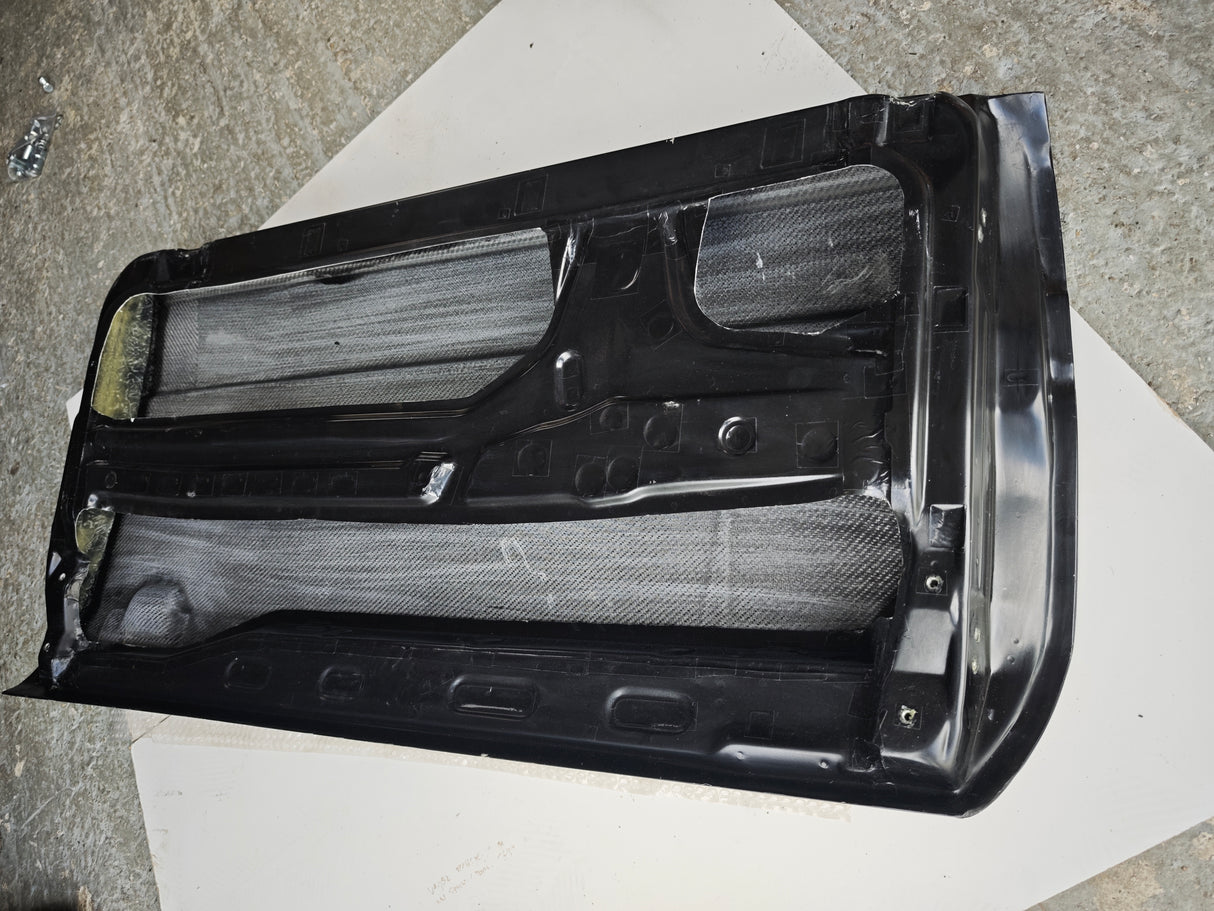 Audi S2 Coupé Carbontür rechts – Sichtcarbon – ultraleicht ca. 4 kg